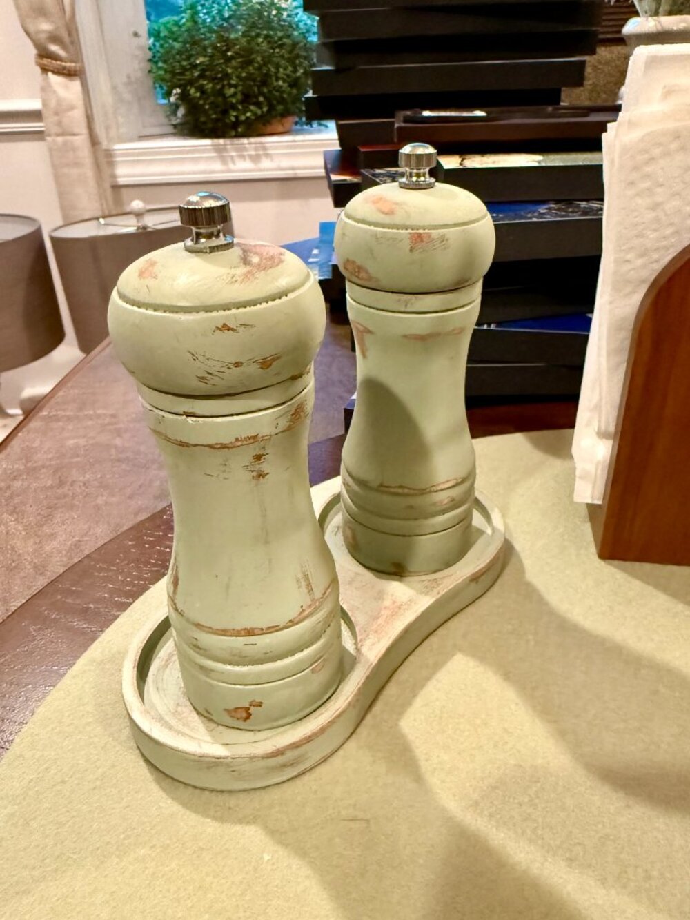Rustic Distressed Hand Painted Wood Sage Green Salt & Pepper Grinder Set w/Tray - Picture 10 of 12